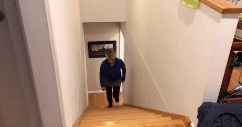 Strengthen sore knees walking downstairs