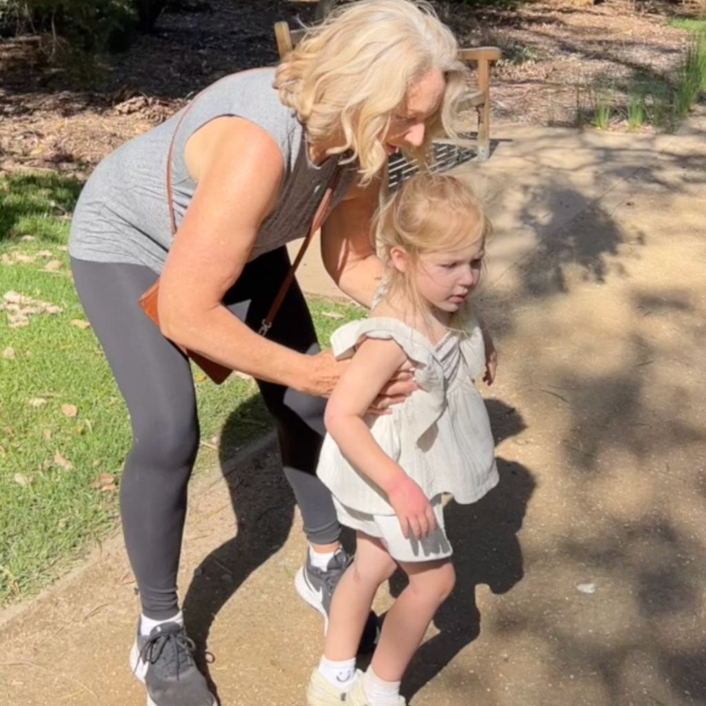 bended lift grandkid