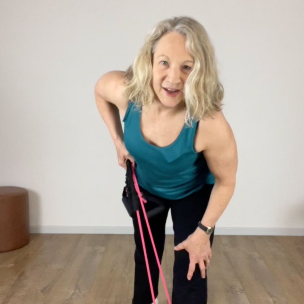upright row pulls band