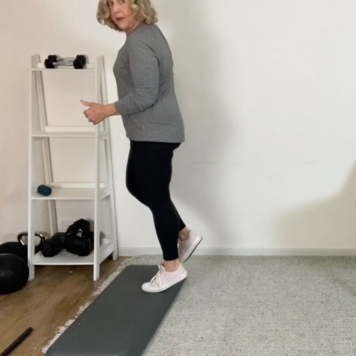 step ankle stretch 4